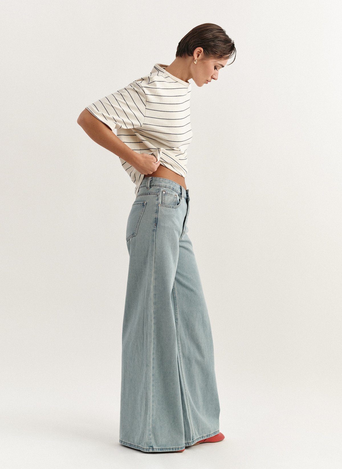 Γυναικεία βαμβακερή oversized κοντομάνικη ριγέ μπλούζα