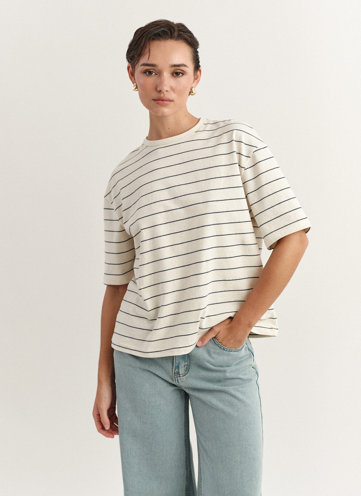 Γυναικεία βαμβακερή oversized κοντομάνικη ριγέ μπλούζα