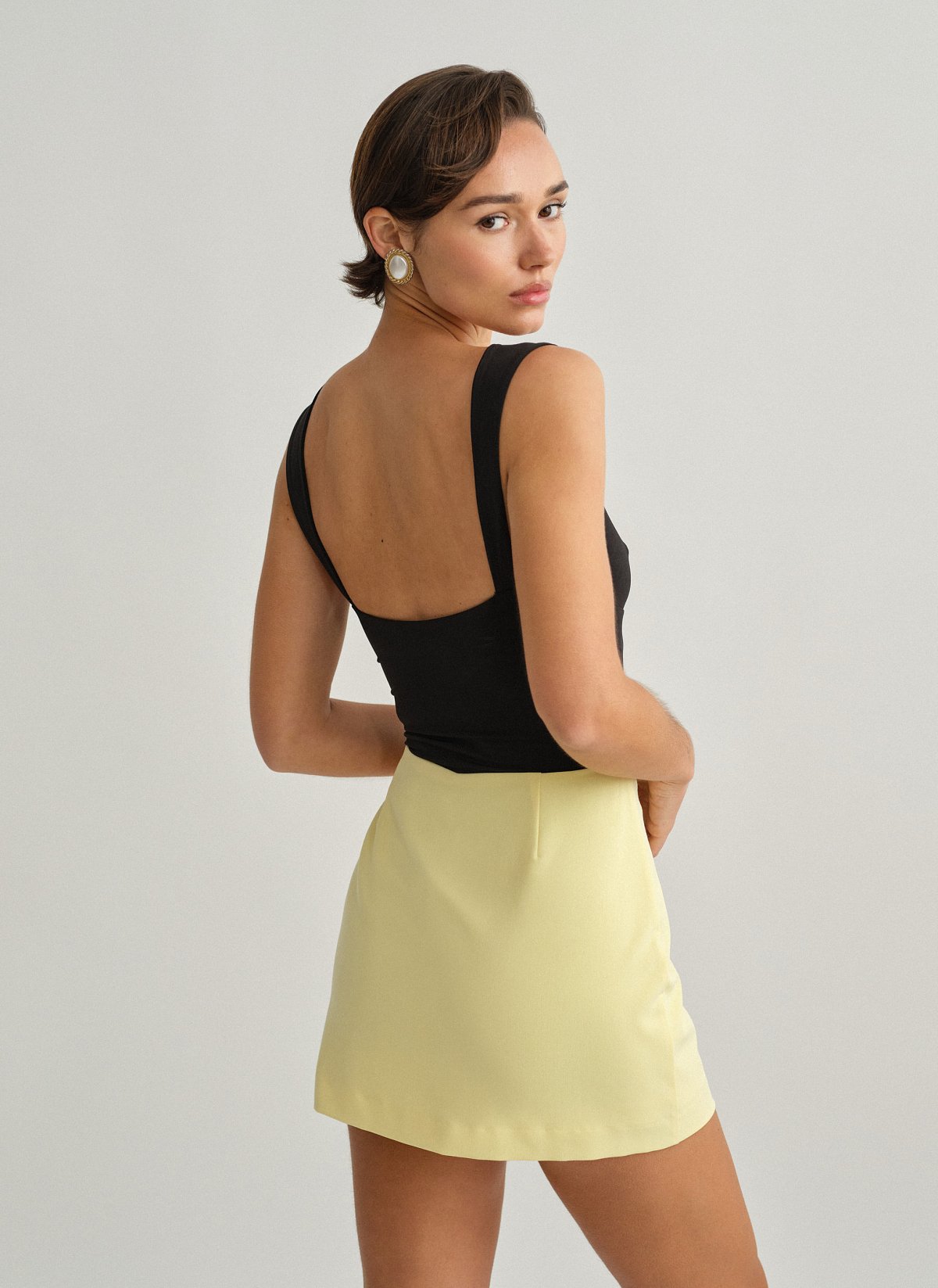 Γυναικείο κορμάκι cut-out με σούρες