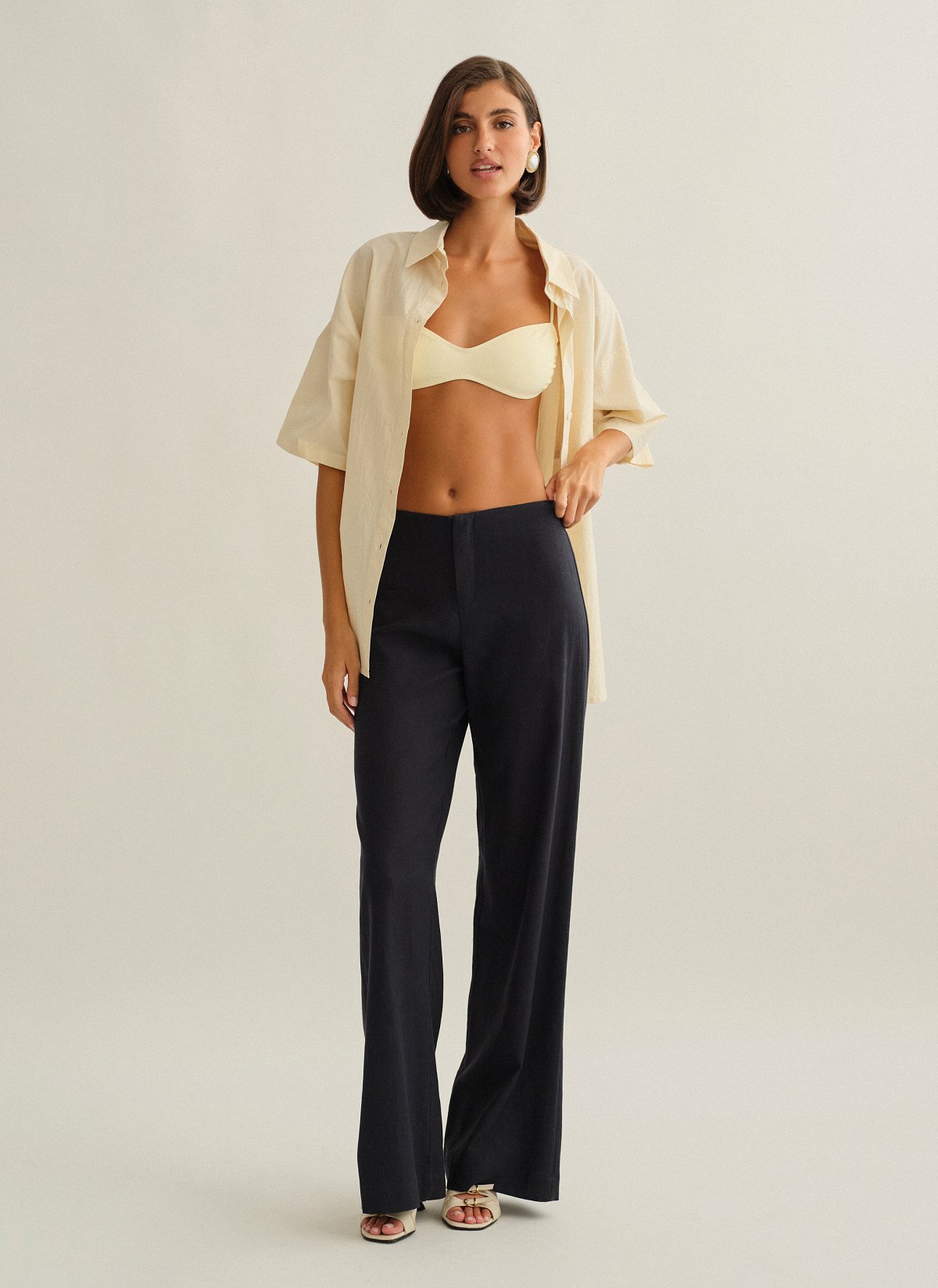 Γυναικείο λινό ίσιο παντελόνι