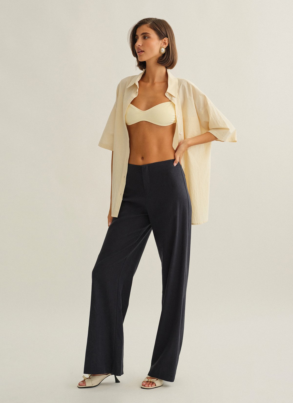 Γυναικείο λινό ίσιο παντελόνι