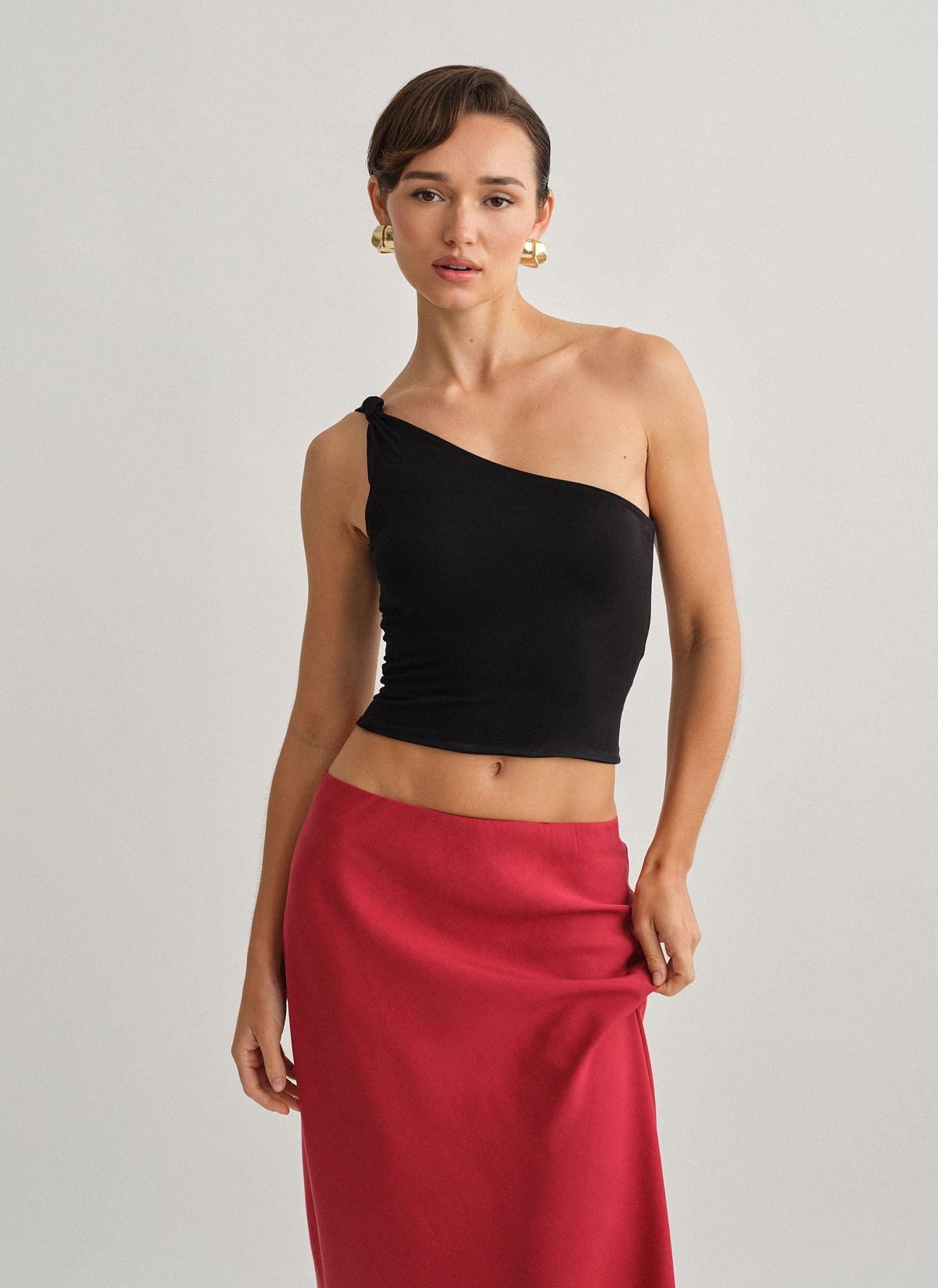 Γυναικείο one-shoulder bamboo τοπ με κόμπο