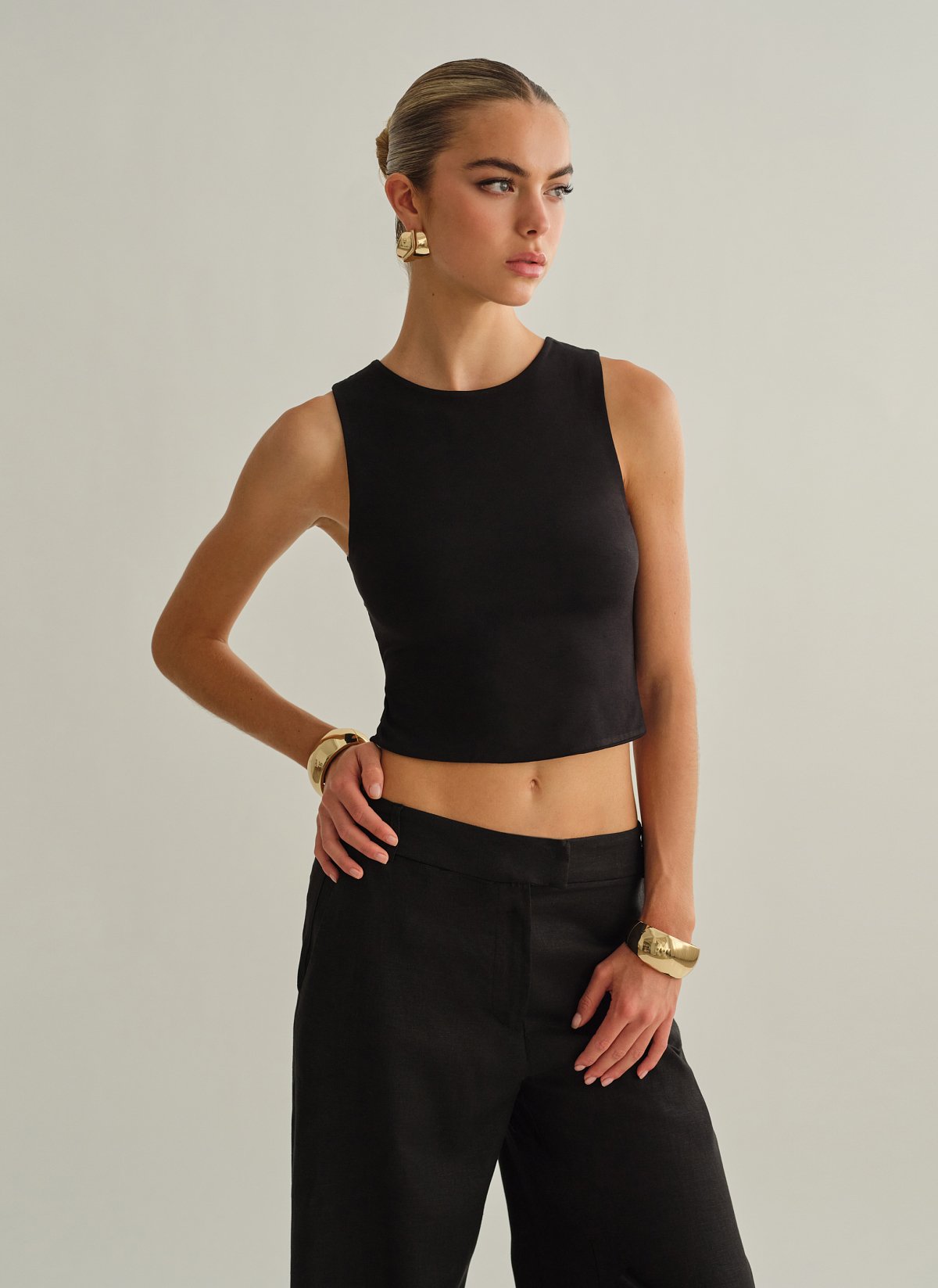 Γυναικεία αμάνικη μπλούζα bamboo με δέσιμο