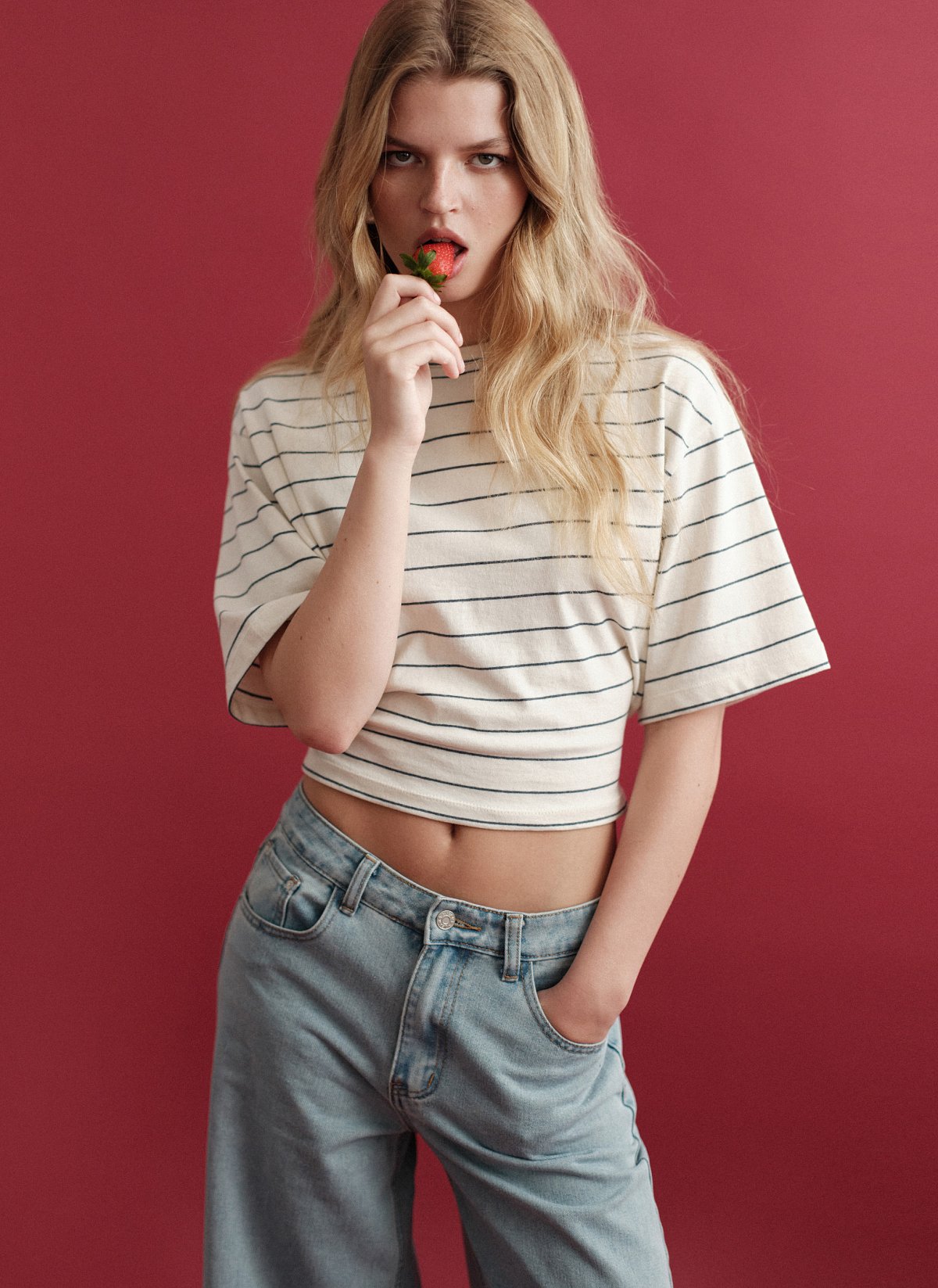 Γυναικεία βαμβακερή μεσάτη κοντομάνικη ριγέ μπλούζα