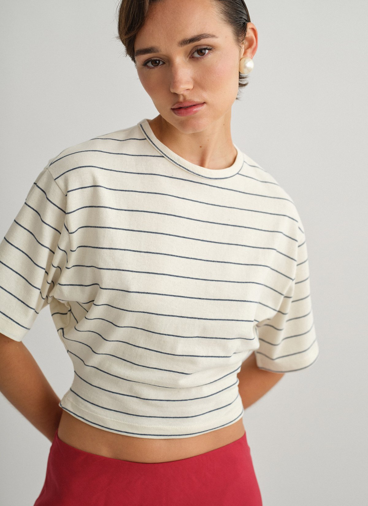 Γυναικεία βαμβακερή μεσάτη κοντομάνικη ριγέ μπλούζα