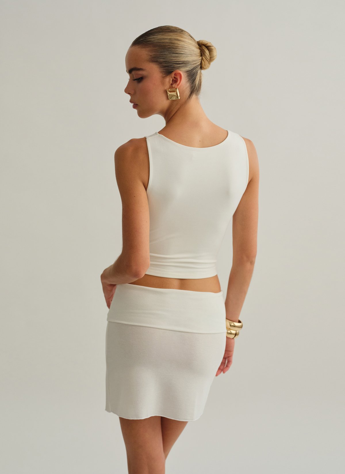 Γυναικεία αμάνικη μπλούζα bamboo με κόμπο