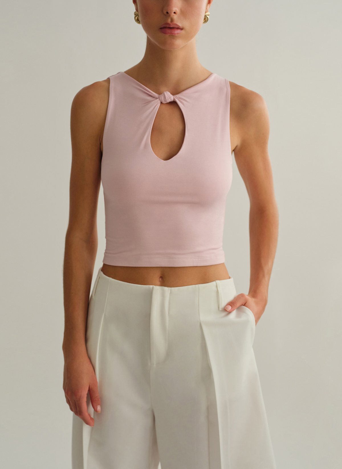 Γυναικεία αμάνικη μπλούζα bamboo με κόμπο