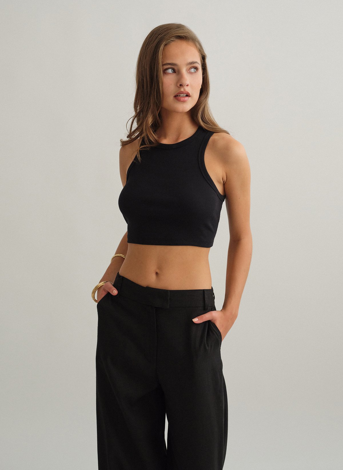 Γυναικείο basic αμάνικο ριπ crop τοπ