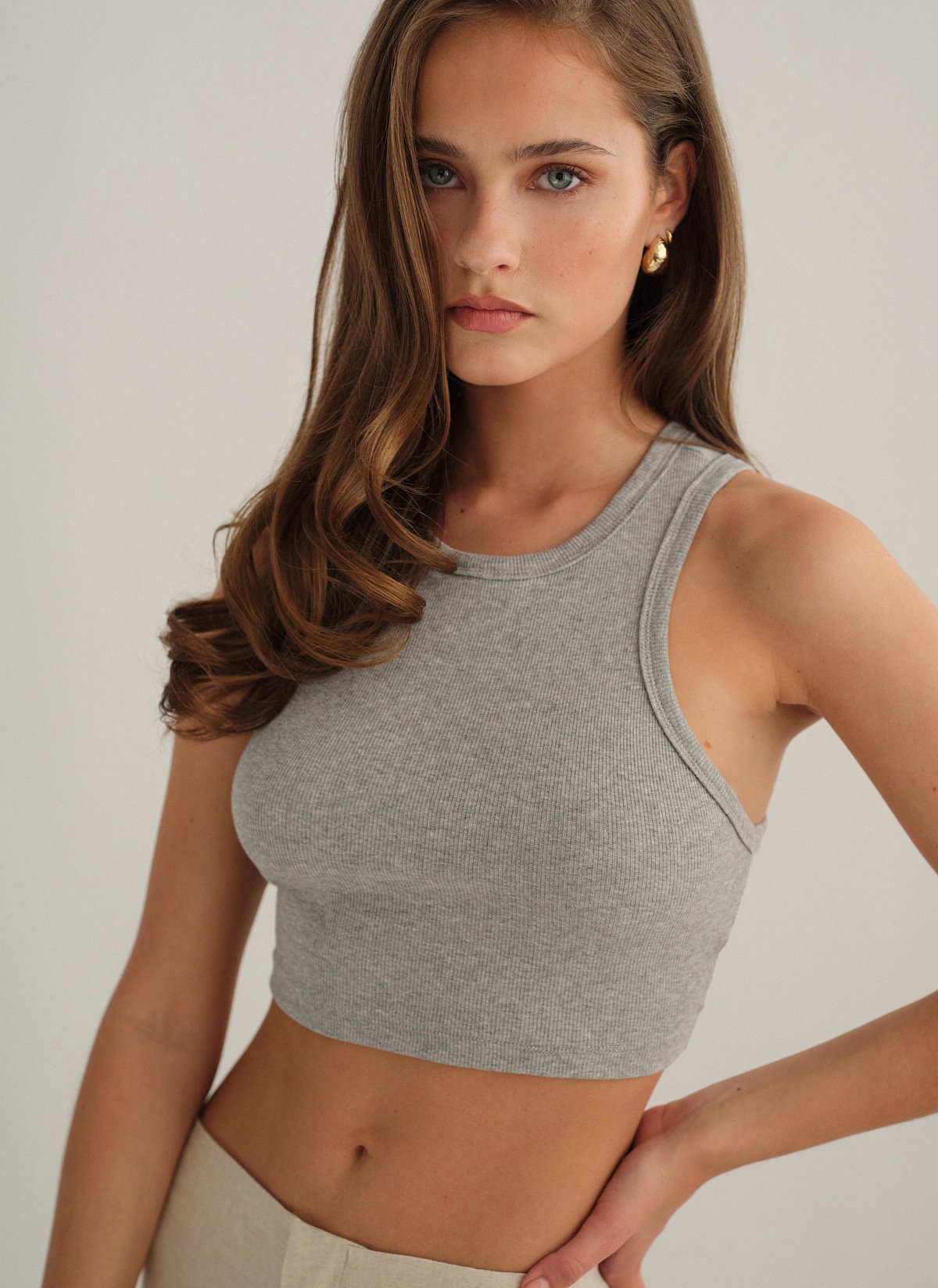 Γυναικείο basic αμάνικο ριπ crop τοπ