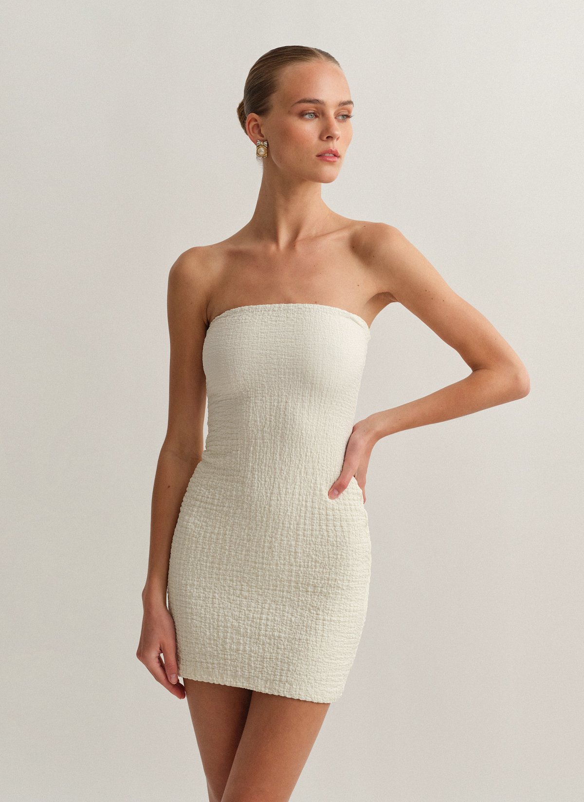 Textured mini tube dress-7