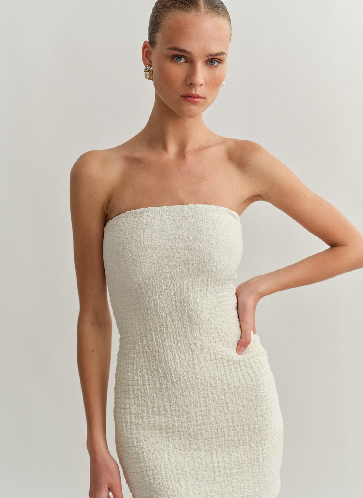 Textured mini tube dress-8