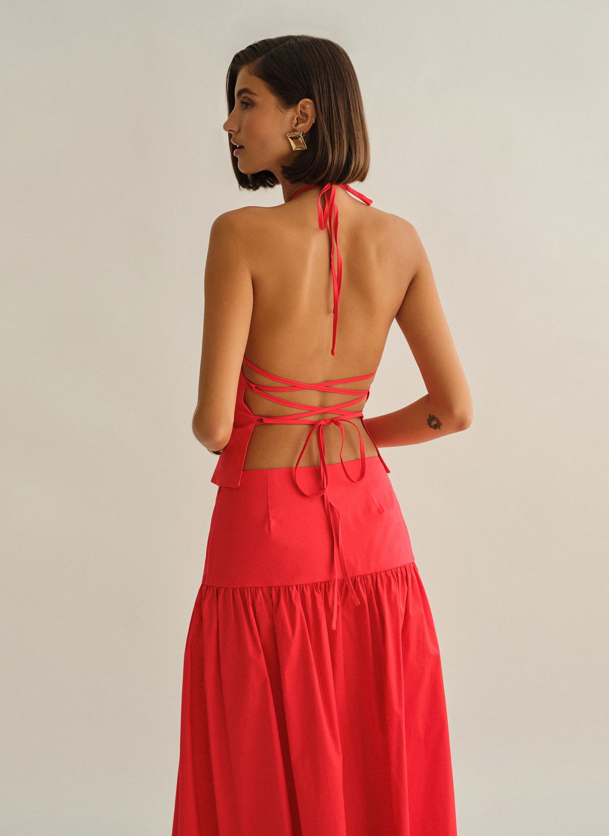 Γυναικείο halter τοπ ποπλίνα με χιαστί πλάτη