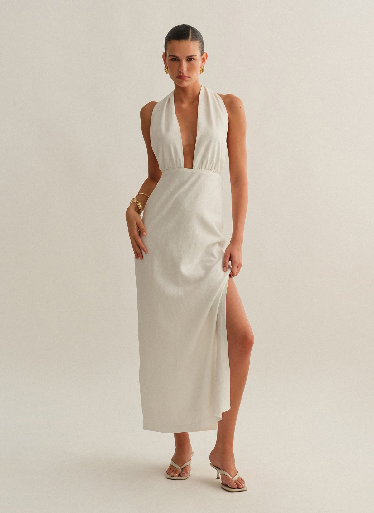 Γυναικείο λινό μακρύ φόρεμα με πολυμορφικό δέσιμο