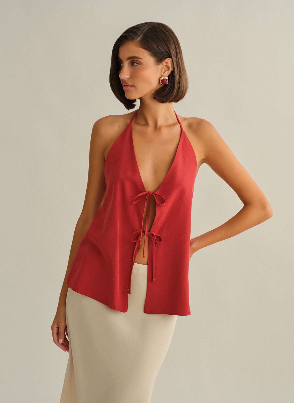 Γυναικείο υφασμάτινο halter τοπ με δέσιμο