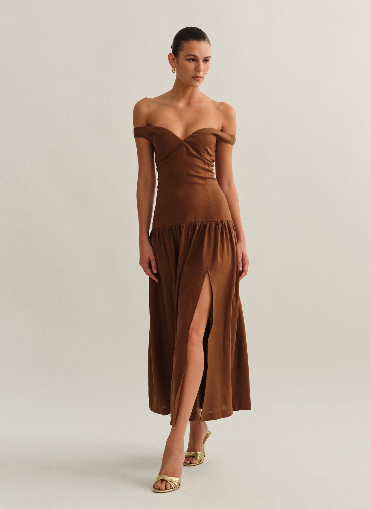 Γυναικείο off-shoulder λινό midi φόρεμα