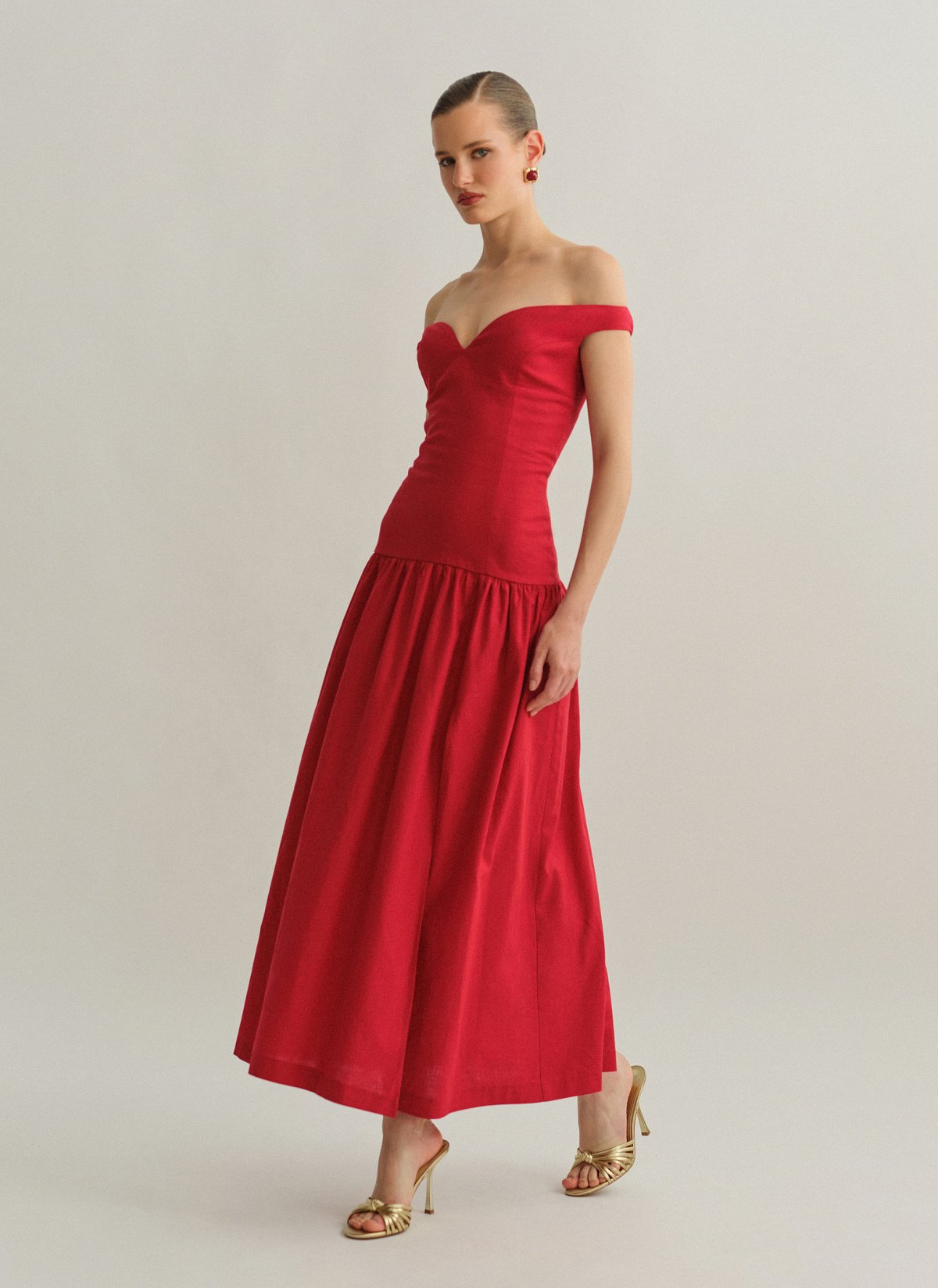 Γυναικείο off-shoulder λινό midi φόρεμα