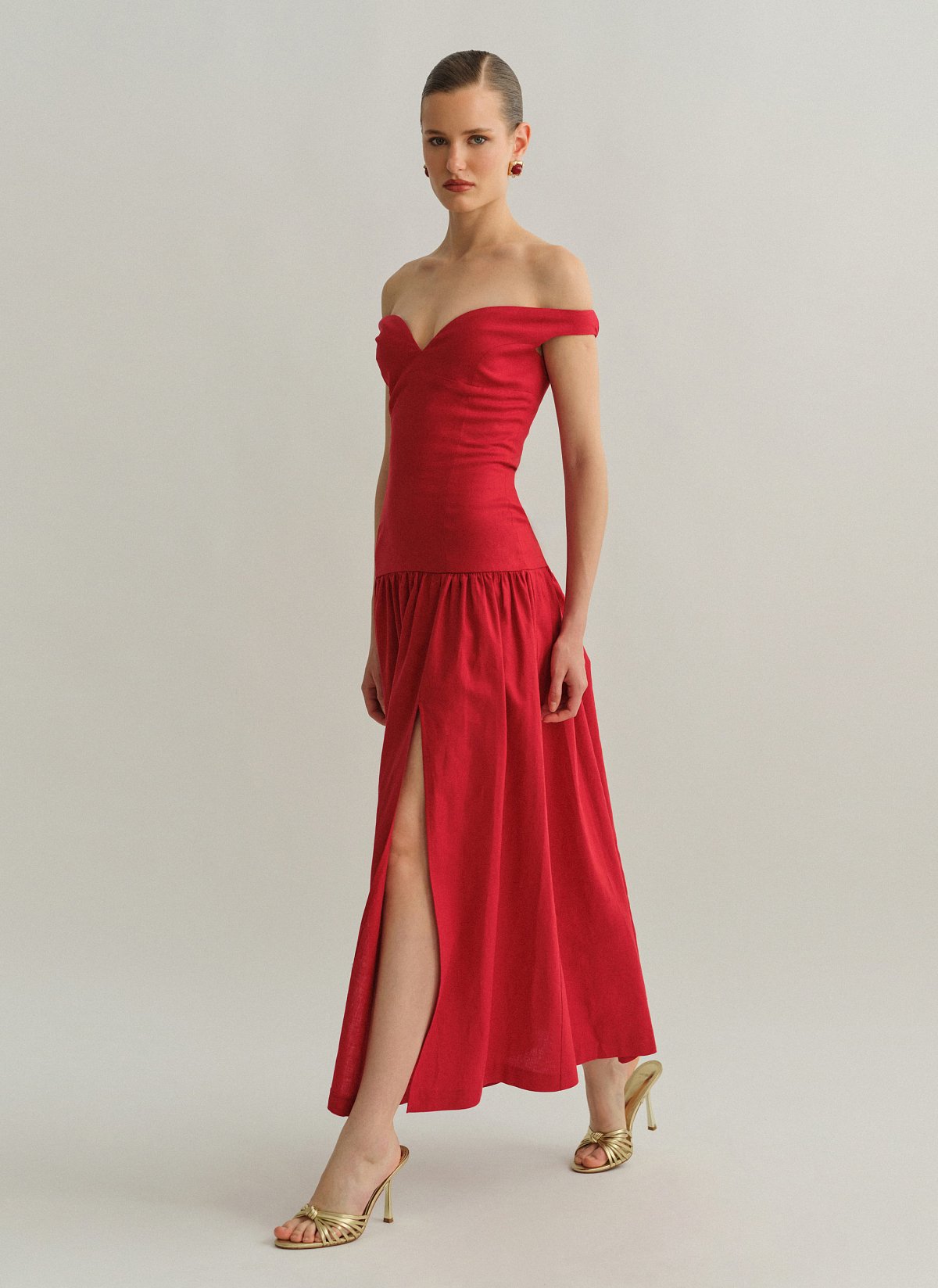 Γυναικείο off-shoulder λινό midi φόρεμα