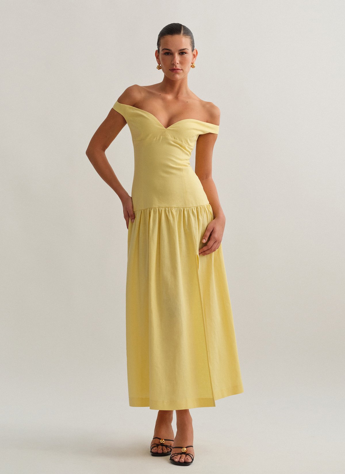 Γυναικείο off-shoulder λινό midi φόρεμα