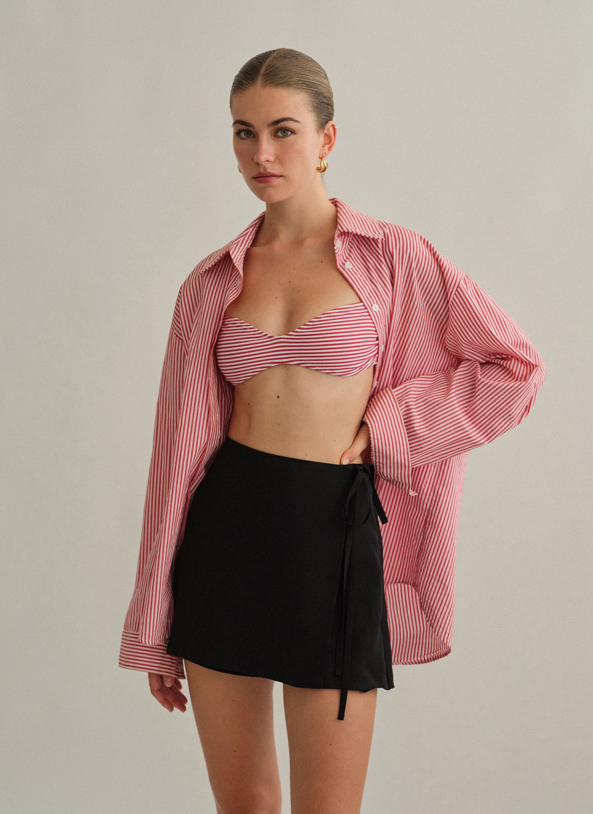 Γυναικεία υφασμάτινη παντελονόφουστα με δέσιμο