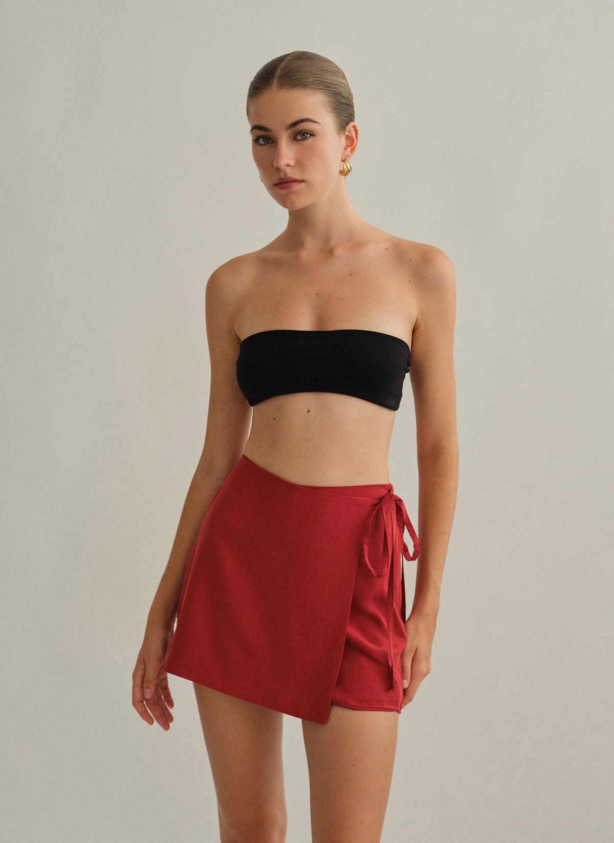 Γυναικεία υφασμάτινη παντελονόφουστα με δέσιμο