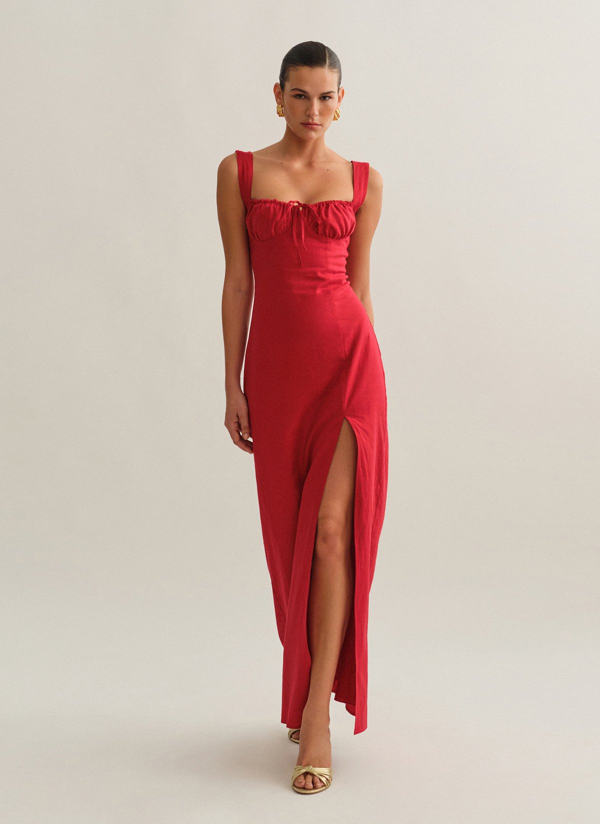 Γυναικείο λινό μακρύ φόρεμα με σούρες