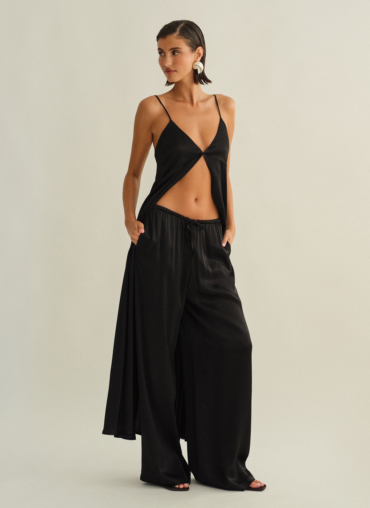 Γυναικείο σατέν παντελόνι με λάστιχο
