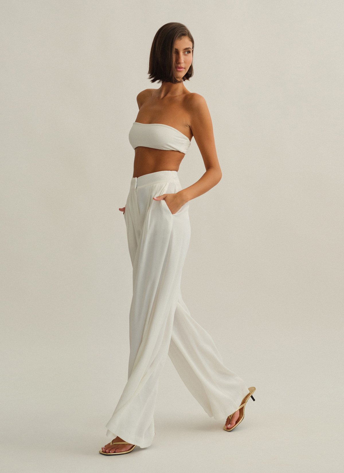 Γυναικείο σατέν παντελόνι με λάστιχο