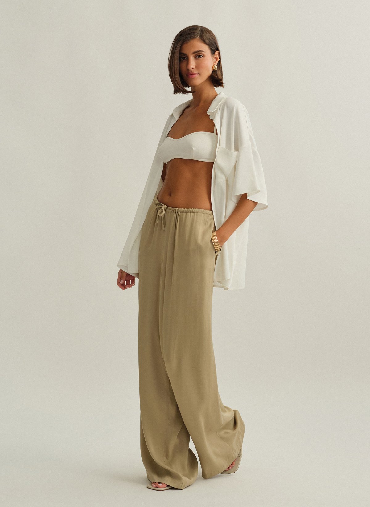 Γυναικείο σατέν παντελόνι με λάστιχο