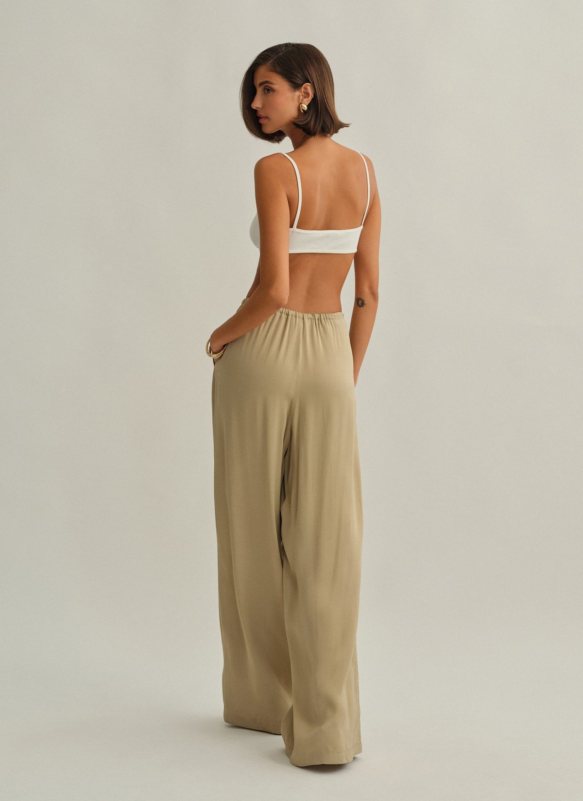 Γυναικείο σατέν παντελόνι με λάστιχο