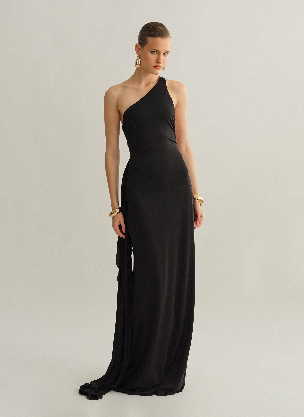 Γυναικείο one-shoulder μακρύ φόρεμα με ζώνη