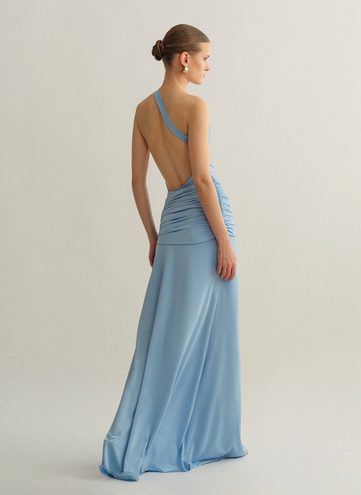 Γυναικείο one-shoulder μακρύ φόρεμα με ζώνη