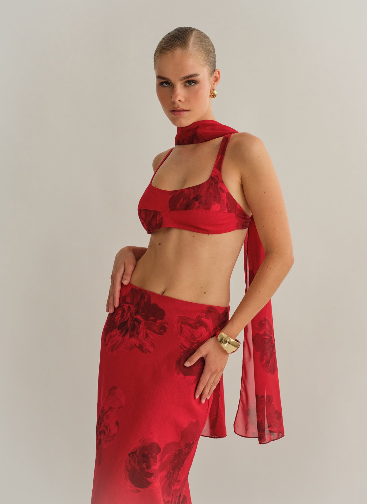 Γυναικείο εμπριμέ κόκκινο crop τοπ