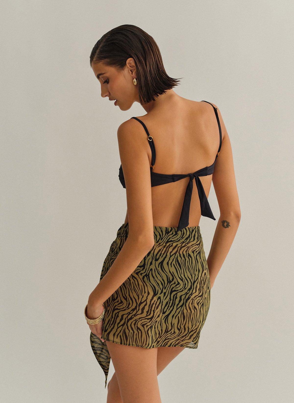 Γυναικείο ημιδιάφανο μίνι παρεό με δέσιμο animal print