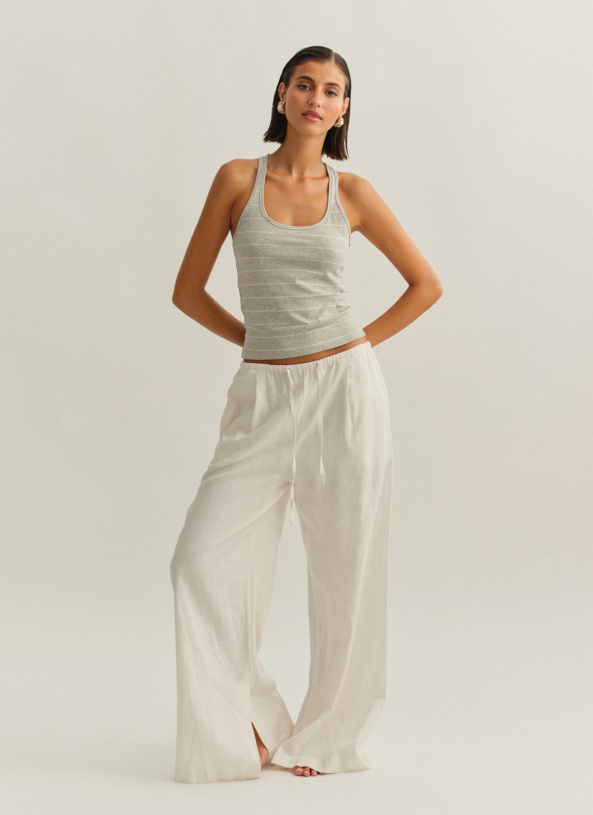 Γυναικείο λινό παντελόνι με κορδόνι στη μέση