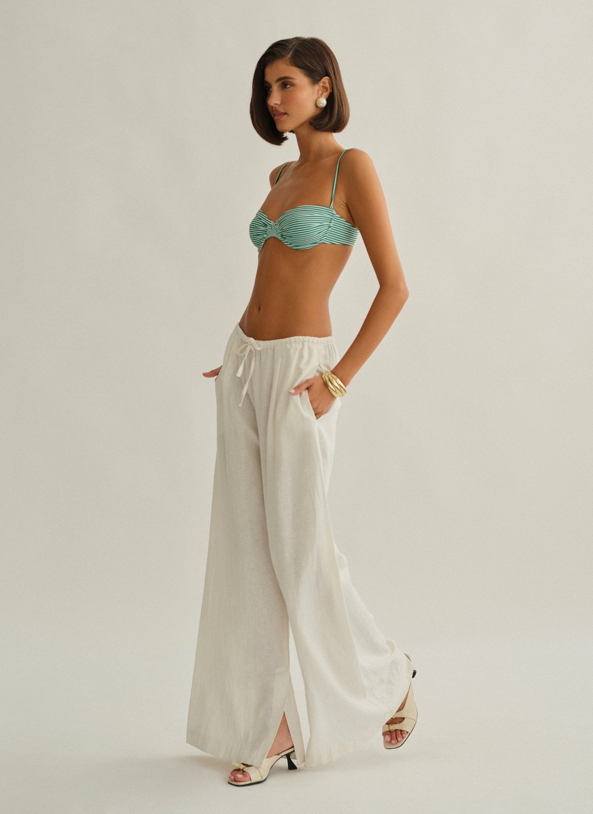 Γυναικείο λινό παντελόνι με κορδόνι στη μέση