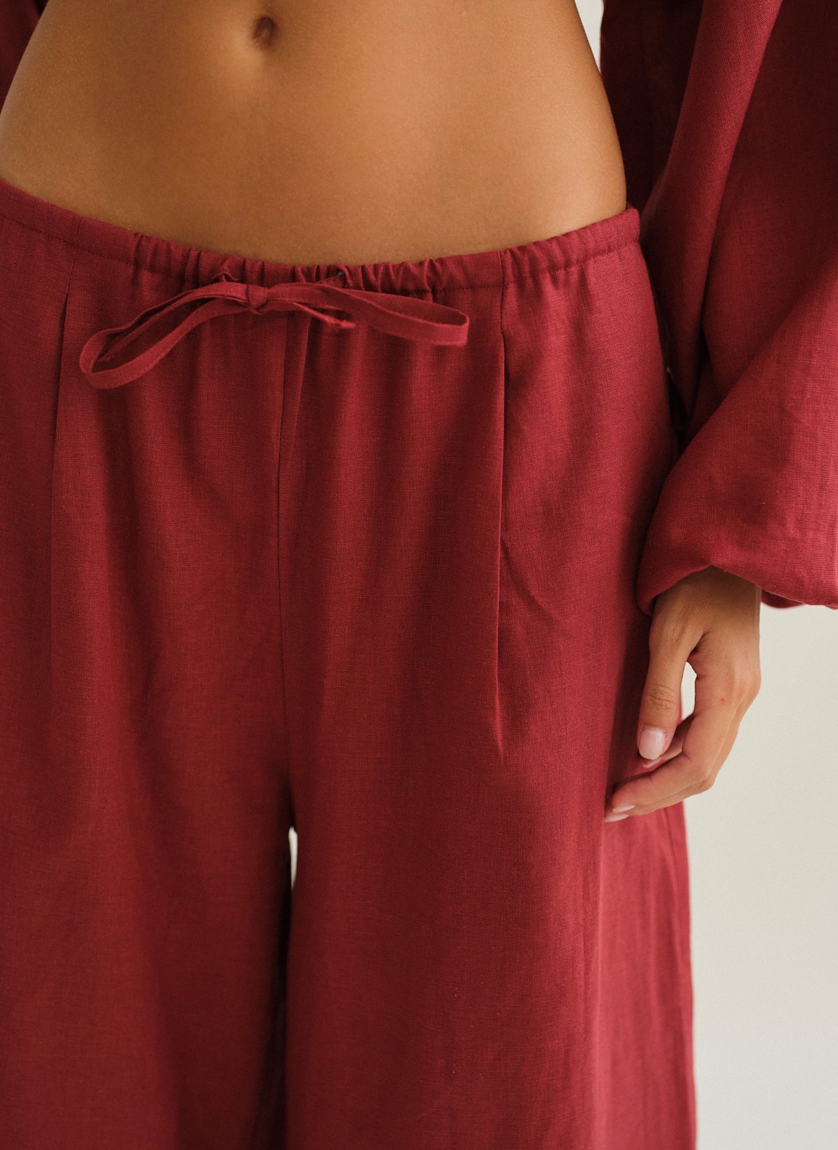 Γυναικείο λινό παντελόνι με κορδόνι στη μέση