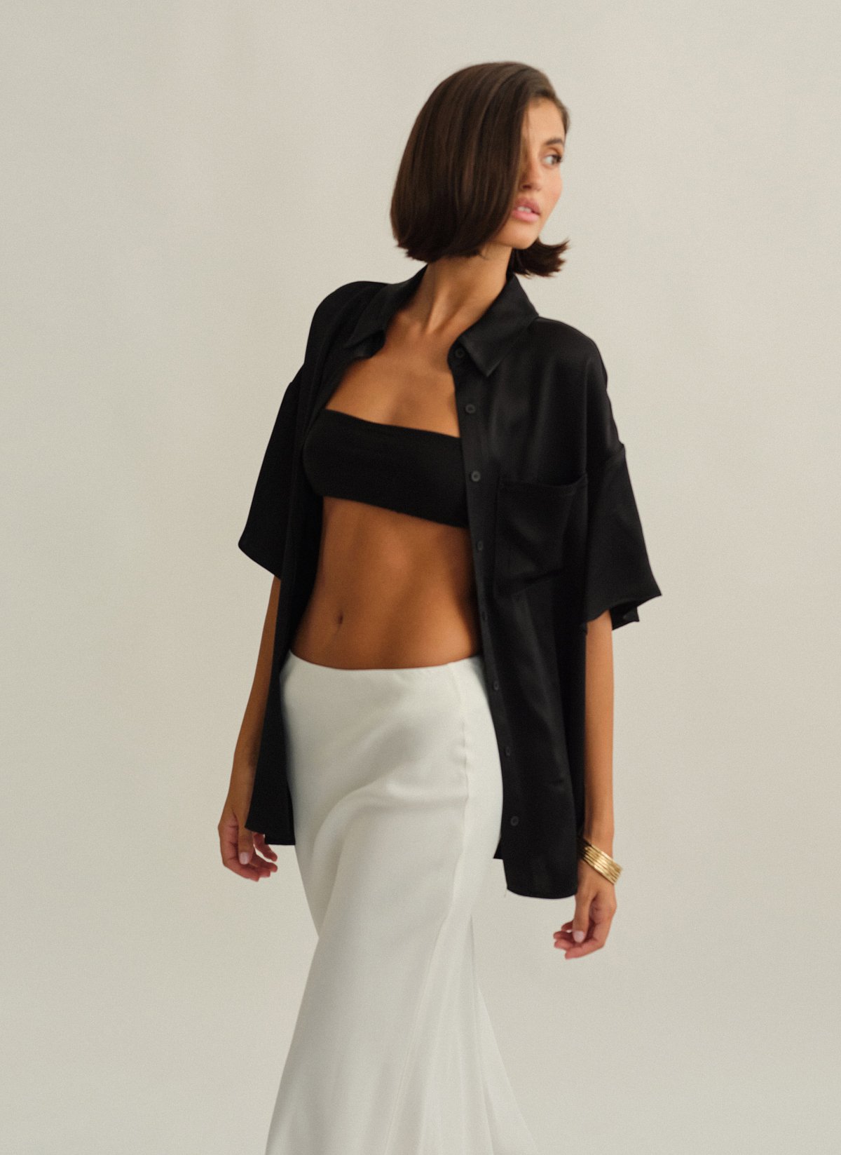 Satin sleeveless shirt-16