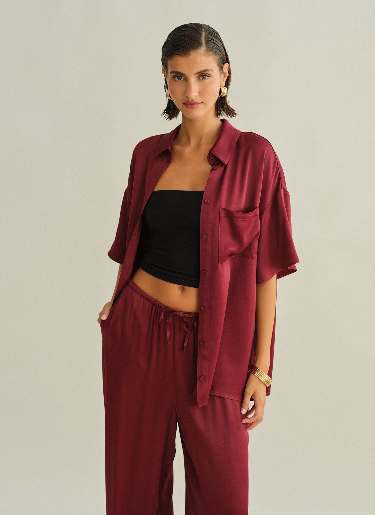 Satin sleeveless shirt-12