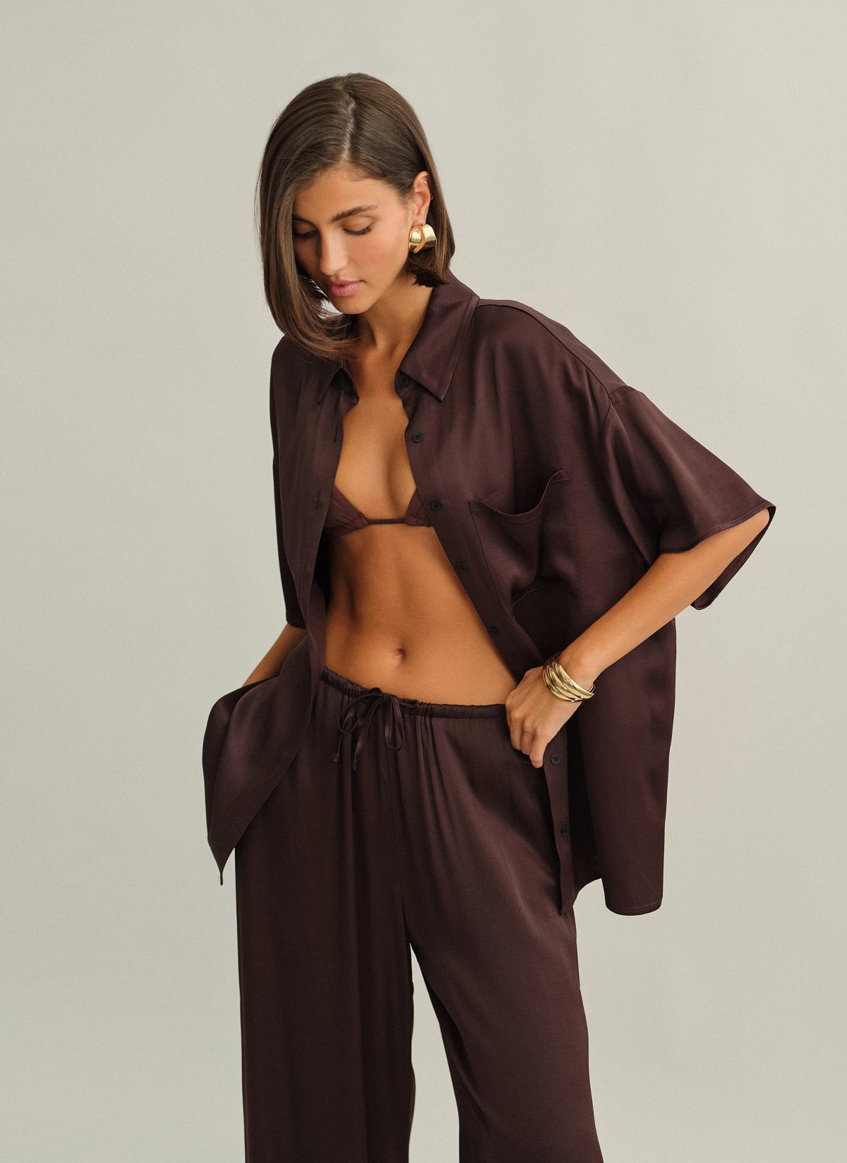 Satin sleeveless shirt-4