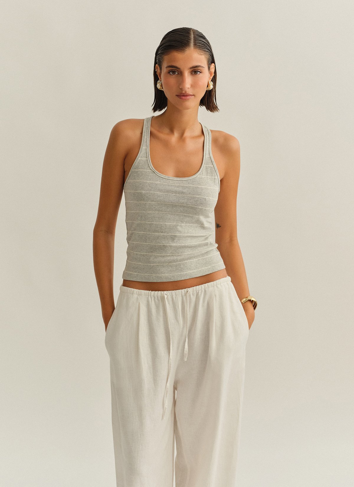 Γυναικεία βαμβακερή αμάνικη ριγέ μπλούζα