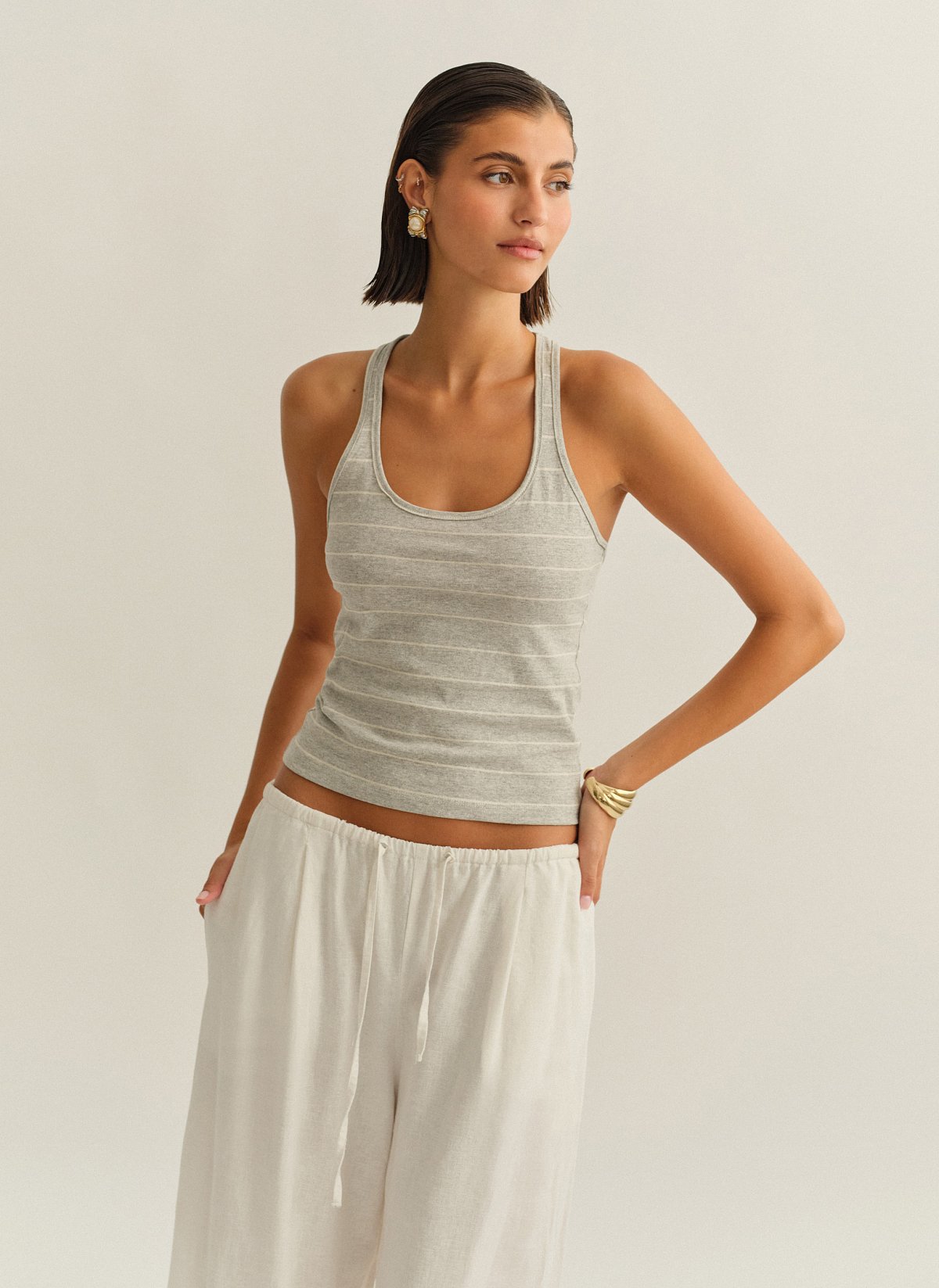 Γυναικεία βαμβακερή αμάνικη ριγέ μπλούζα