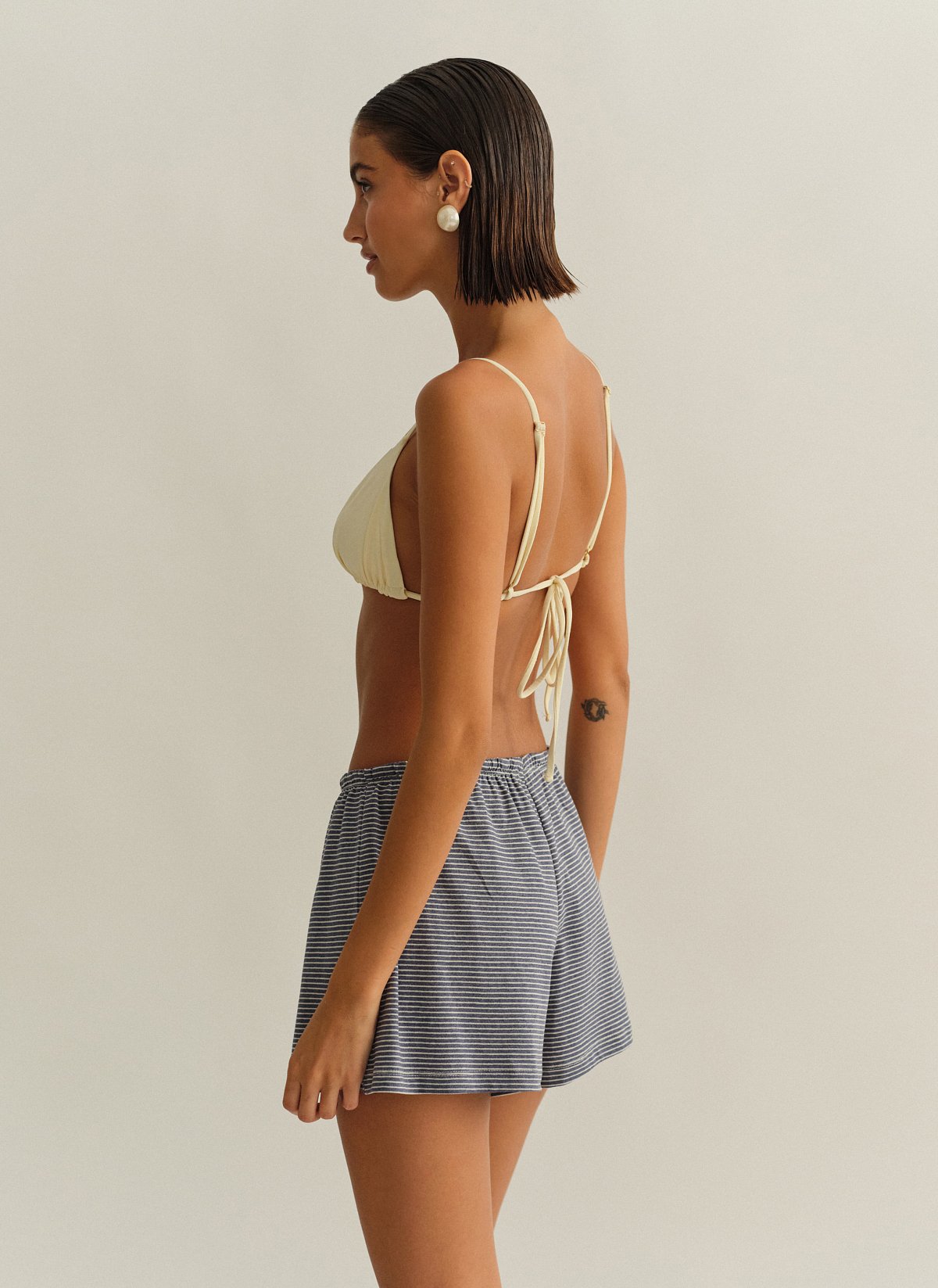 Γυναικείο βαμβακερό ριγέ σορτς με κορδόνι