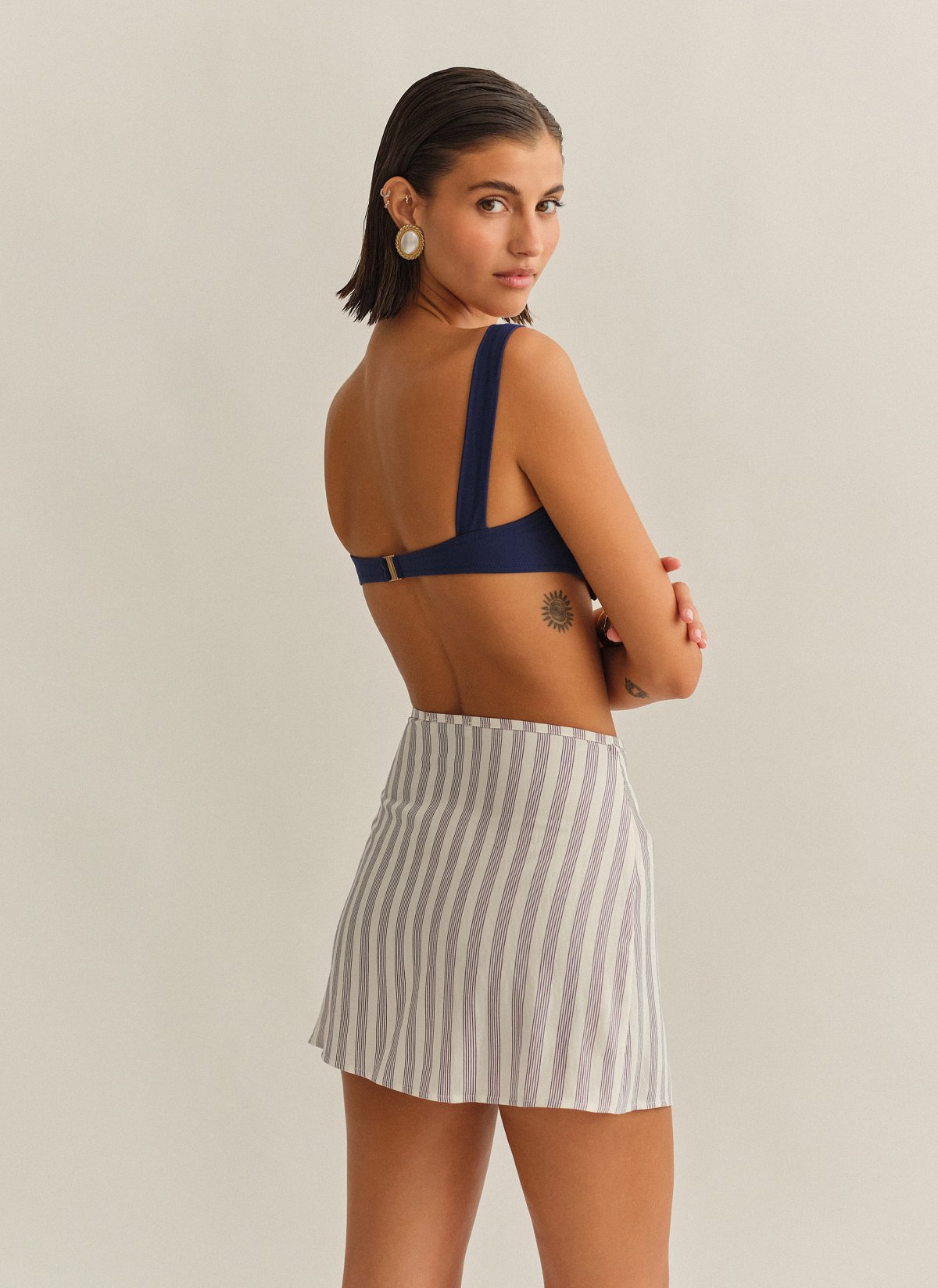 Γυναικείο Ριγέ παρεό με δέσιμο και εσωτερική χρωματική αντίθεση