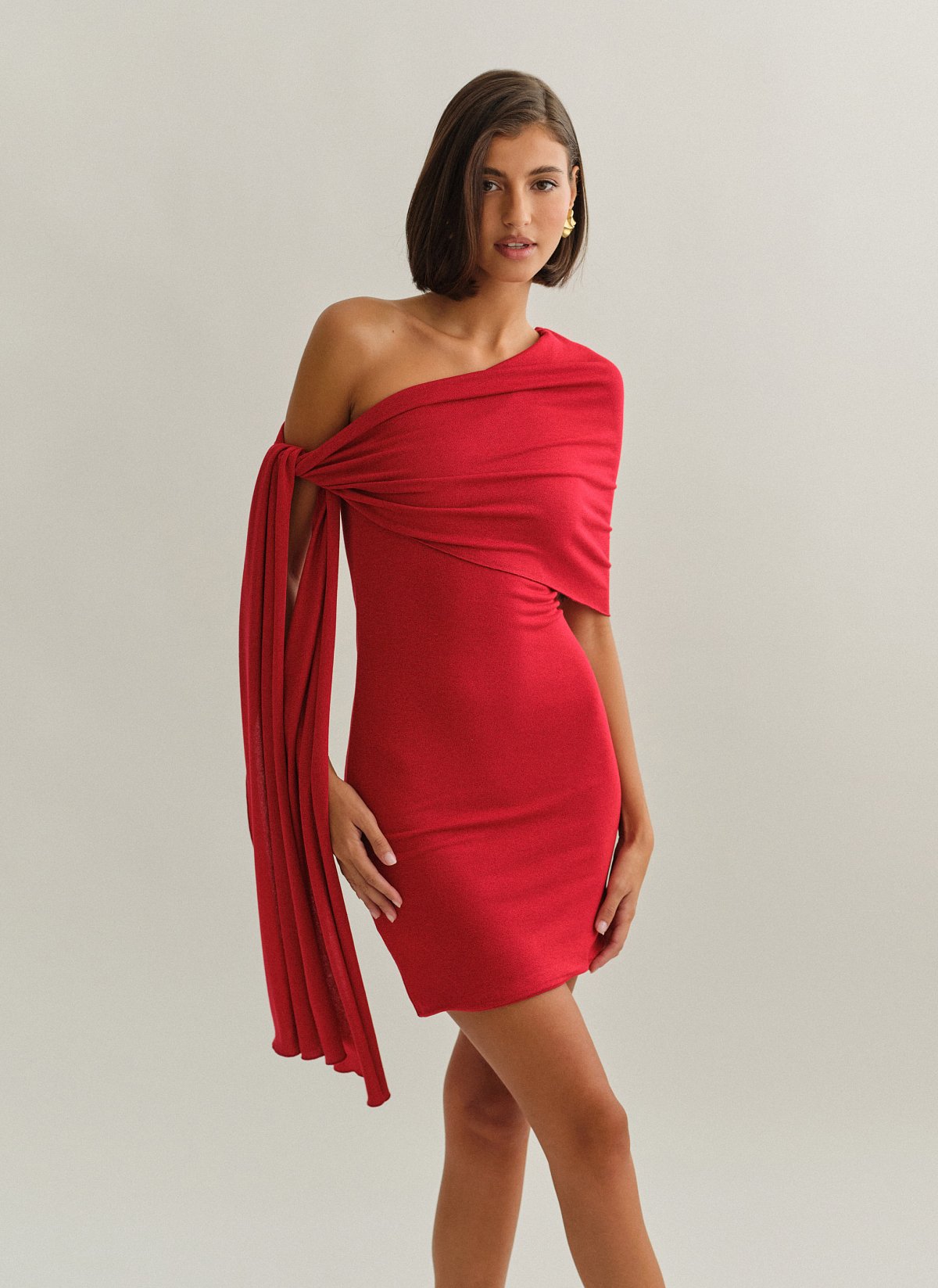 Γυναικείο one-shoulder μίνι φόρεμα με ελαφριά πλέξη