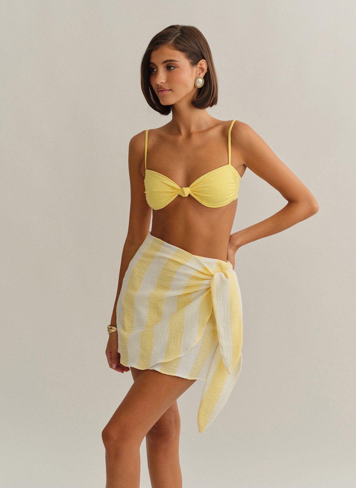 Γυναικείο ριγέ κίτρινο παρεό με δέσιμο