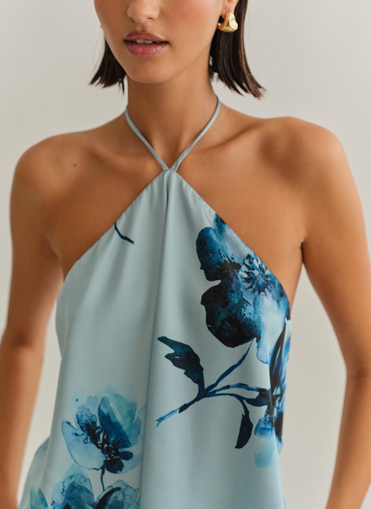 Γυναικείο σατέν halter τοπ εμπριμέ με ανοιχτή πλάτη