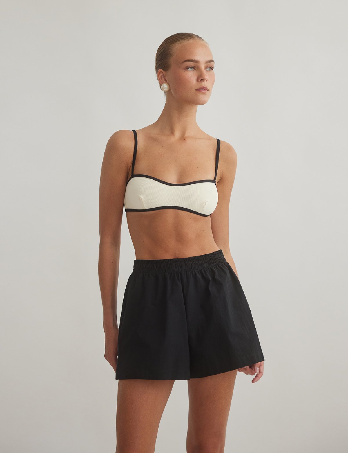 Crinckle-effect shorts-5