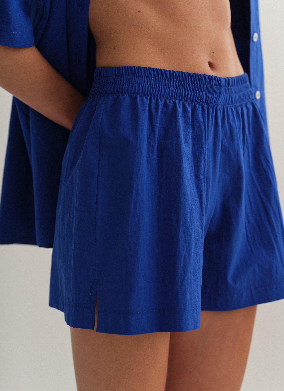 Crinckle-effect shorts-19