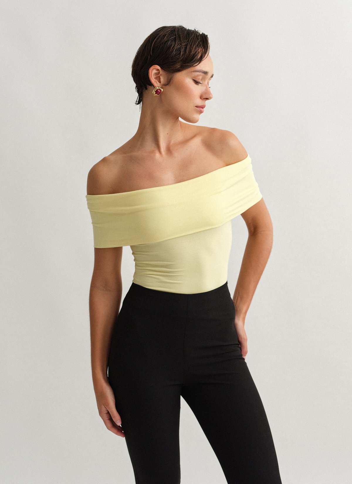 Γυναικείο off-shoulder τοπ bamboo