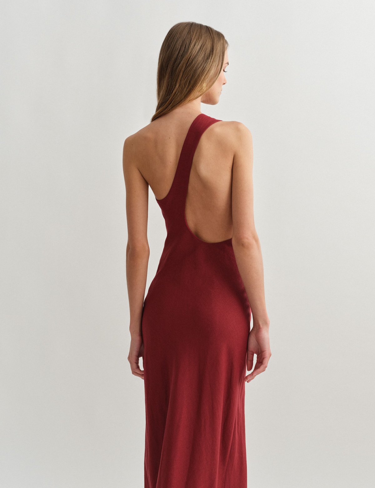 Γυναικείο λινό midi φόρεμα one-shoulder
